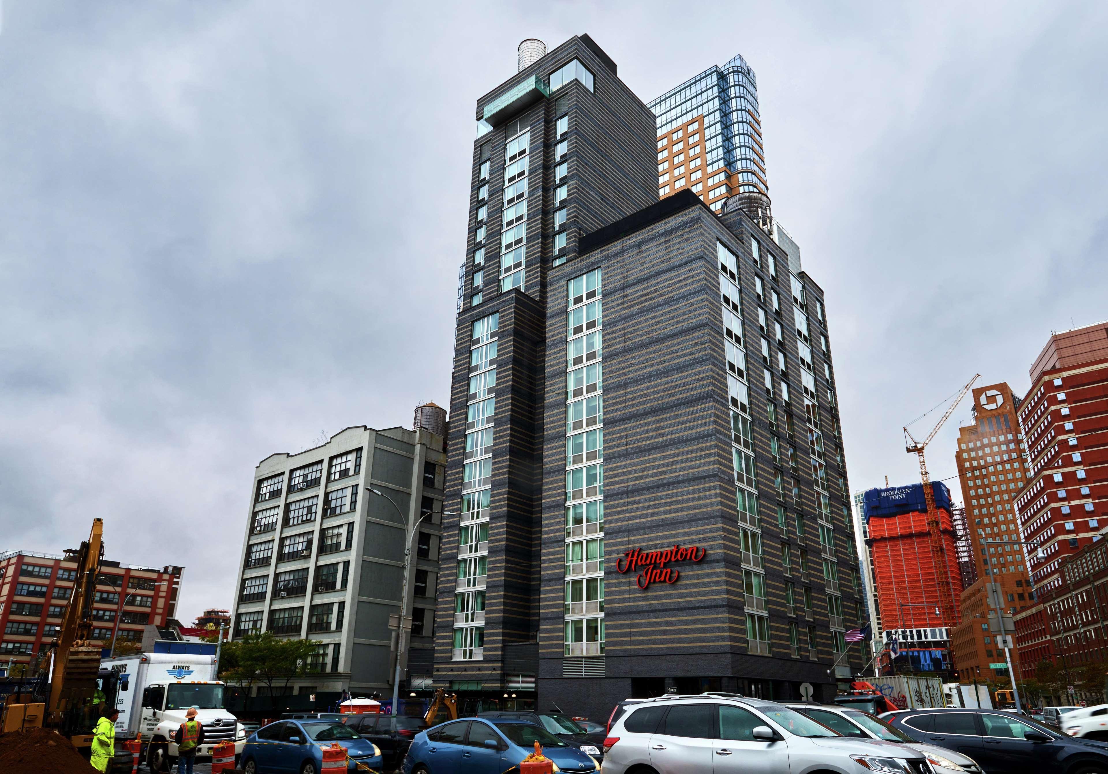 Hampton Inn Brooklyn Downtown Нью-Йорк Екстер'єр фото