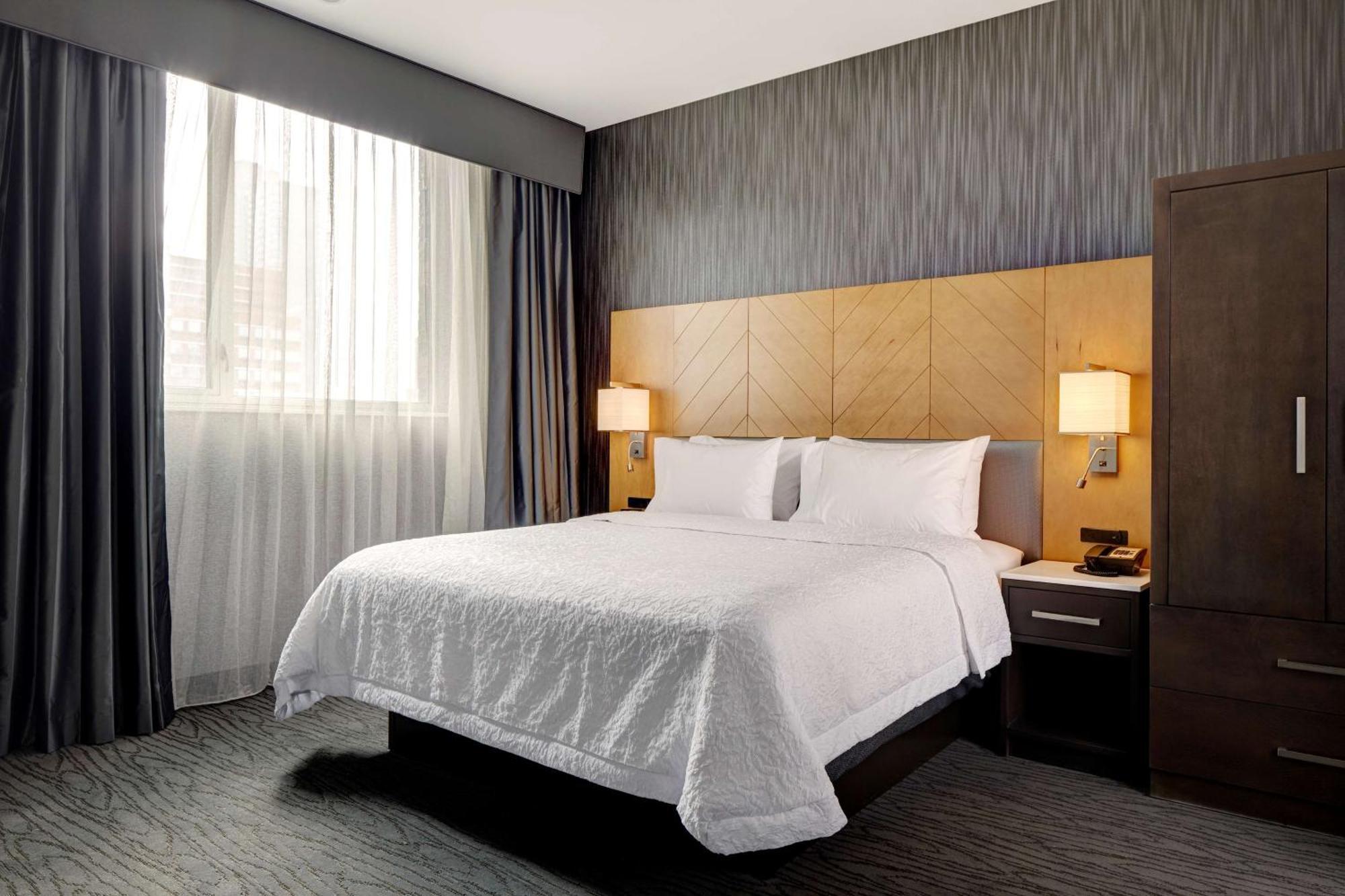 Hampton Inn Brooklyn Downtown Нью-Йорк Екстер'єр фото