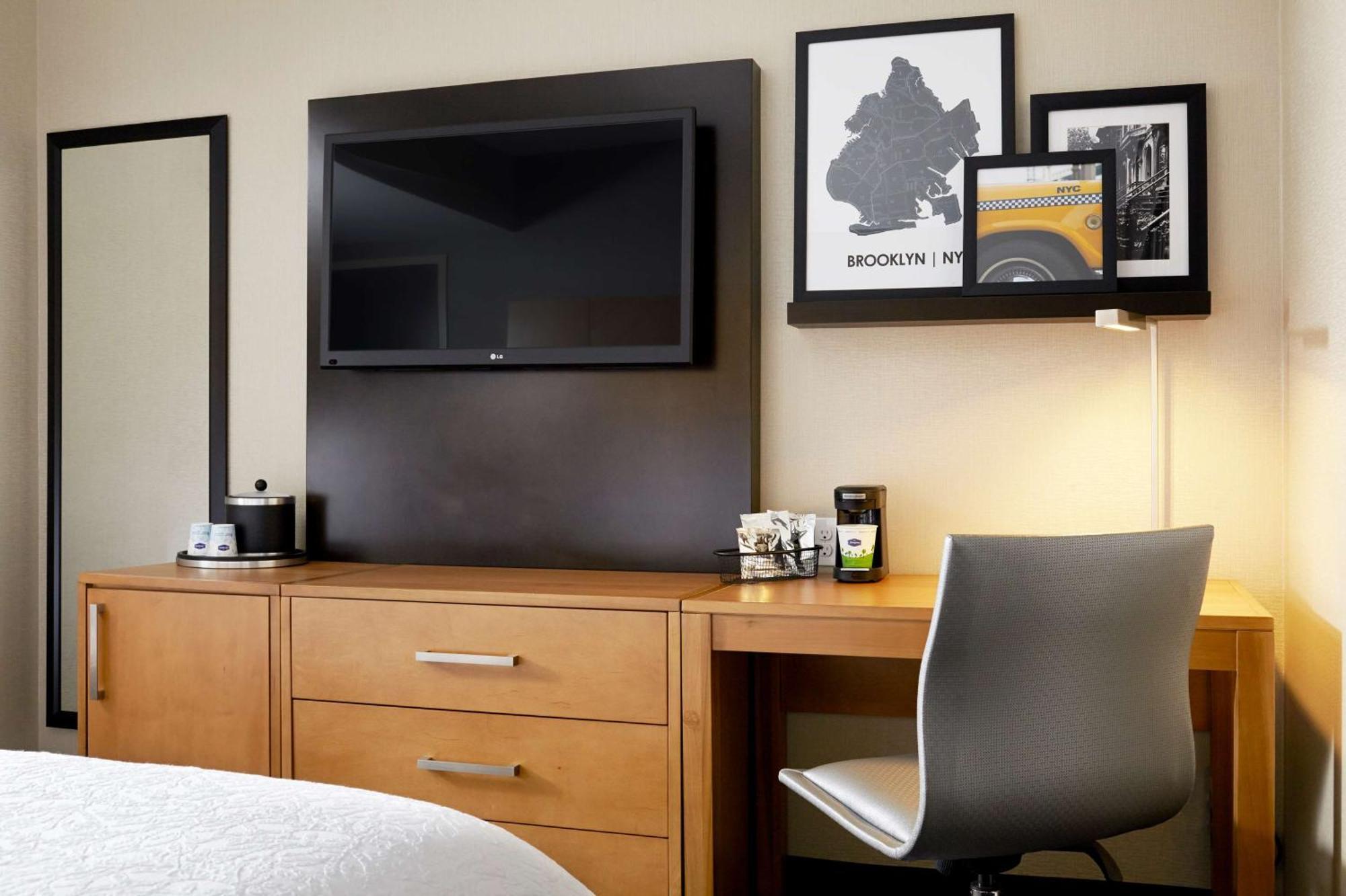 Hampton Inn Brooklyn Downtown Нью-Йорк Екстер'єр фото