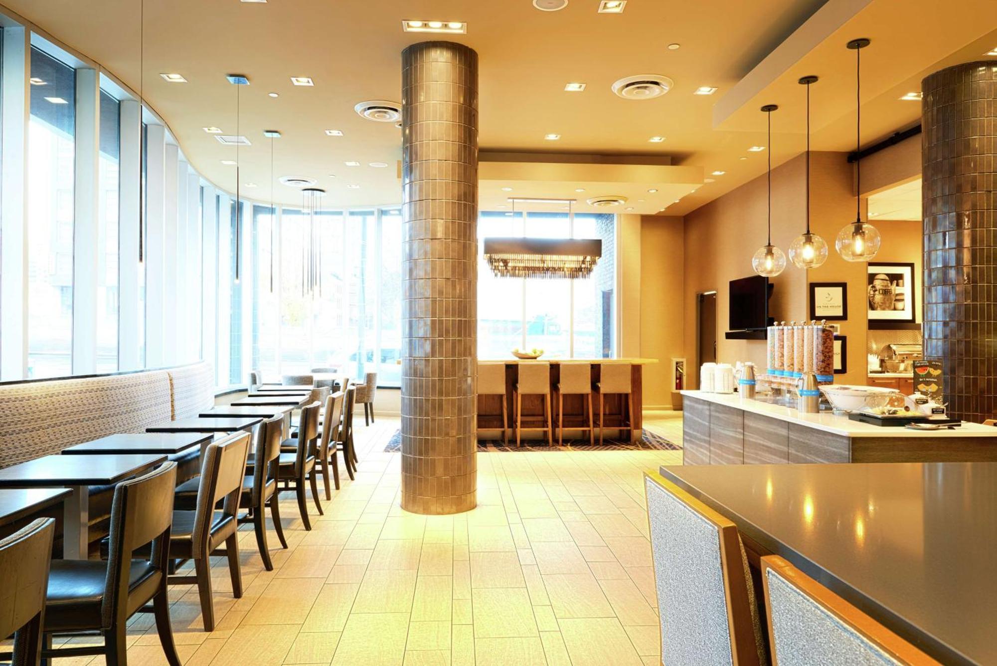 Hampton Inn Brooklyn Downtown Нью-Йорк Екстер'єр фото